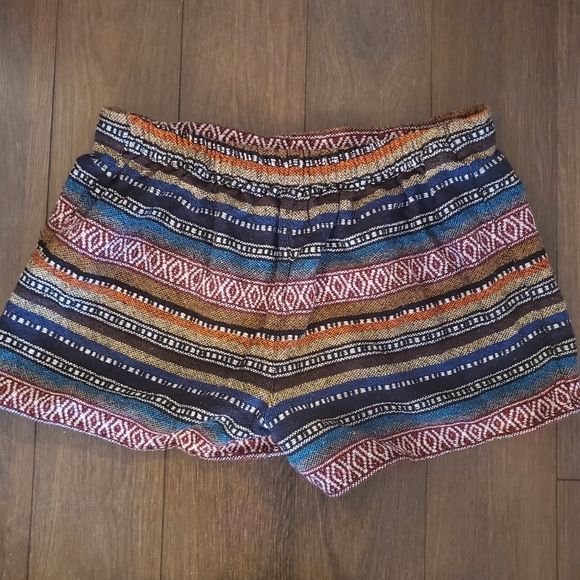 Cotton Shorts from Thailand - Picture 2 of 4